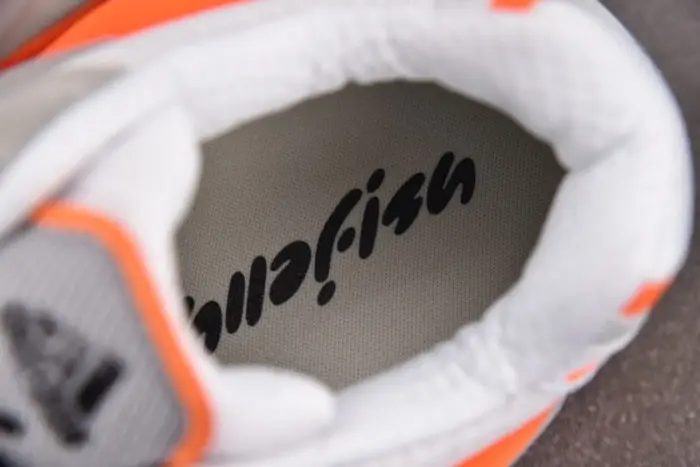 Pharrell x AD Adistar Jellyfish 