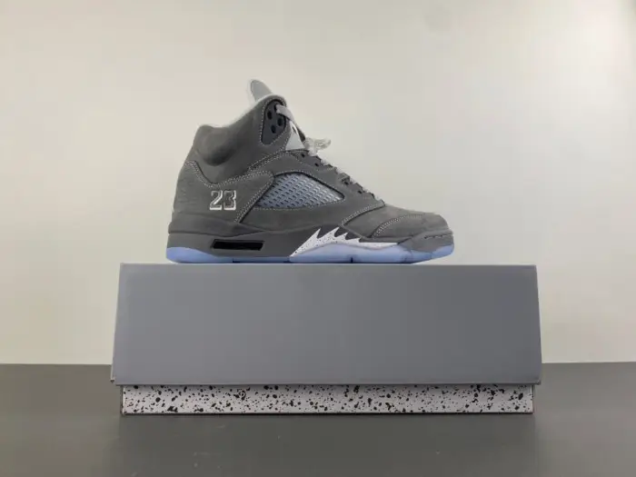 AIR Jordan 5 Retro Wolf Grey 