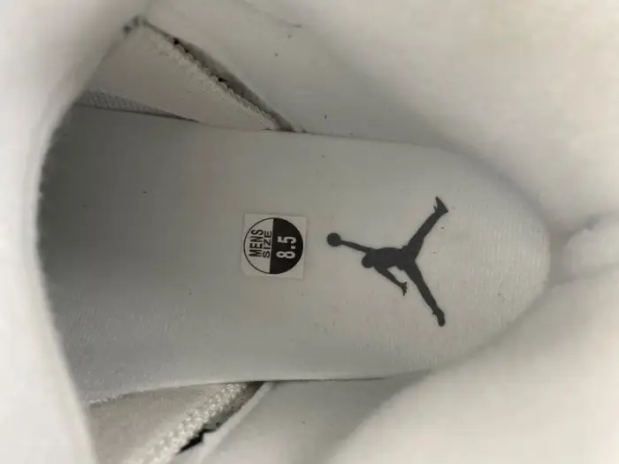 AIR Jordan 5 Retro Wolf Grey 