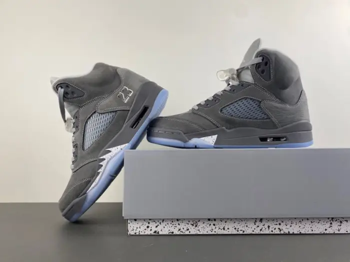 AIR Jordan 5 Retro Wolf Grey 