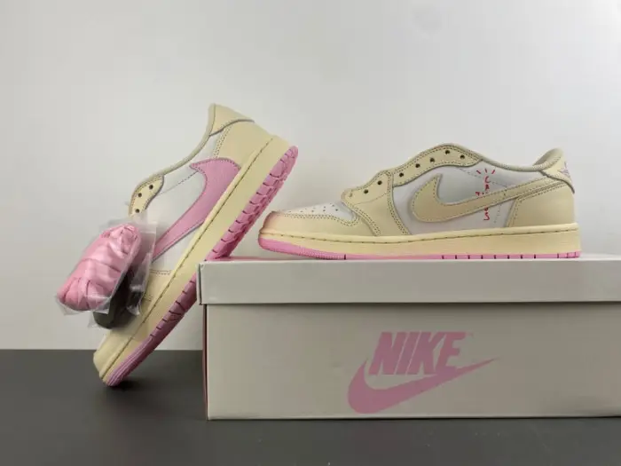 Air Jordan 1 Retro Low Travis Scott Shy Pink 