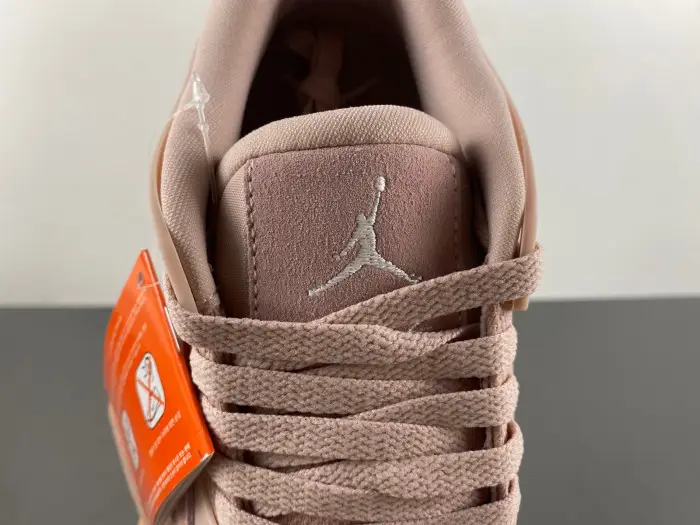 AIR Jordan 4 RM Pink Oxford 