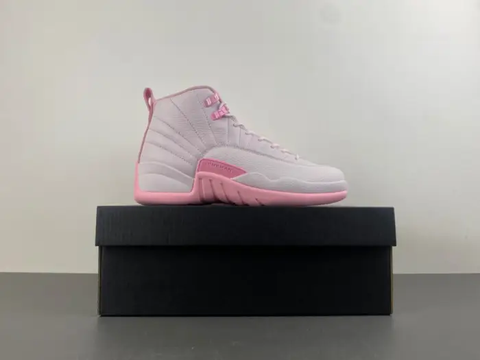 Air Jordan 12 Retro Pearl Pink 