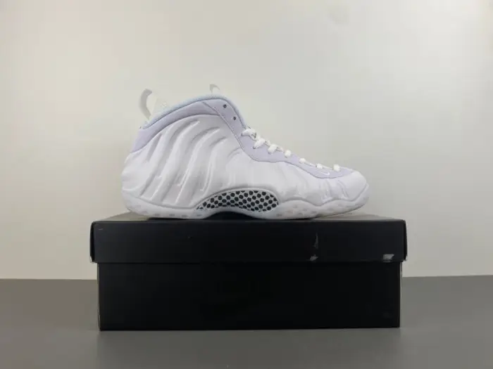 Nike Air Foamposite One Triple White 