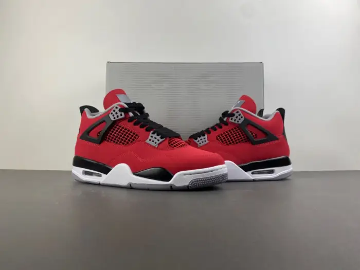 Air Jordan 4 Retro Toro Bravo (2026) 