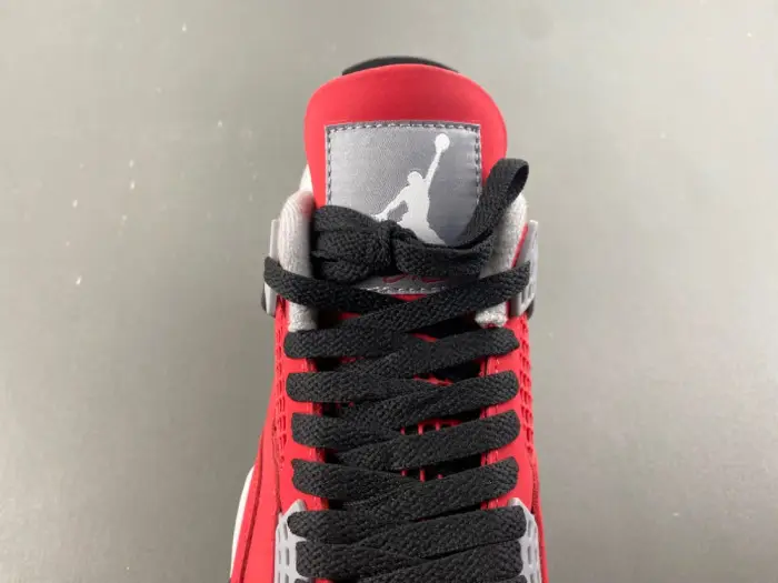 Air Jordan 4 Retro Toro Bravo (2026) 